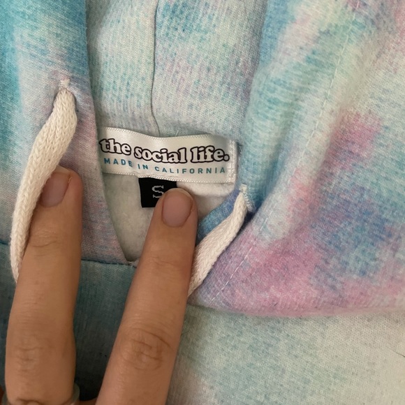 ALPHA PHI HOODIE - Picture 3 of 4